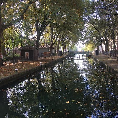 Paris, Au Bord Du Canal Saint Martin Экстерьер фото